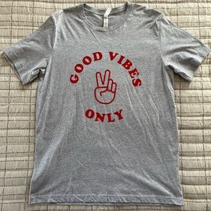 Canvas Women’s L Good Vibes Only T-shirt